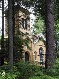 Fun things to do in Hendersonville NC : St John's Wilderness Church. 