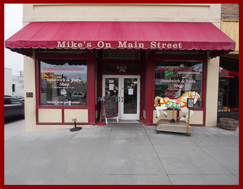 Fun things to do in Hendersonville NC : Mikes On Main Restaurant. 